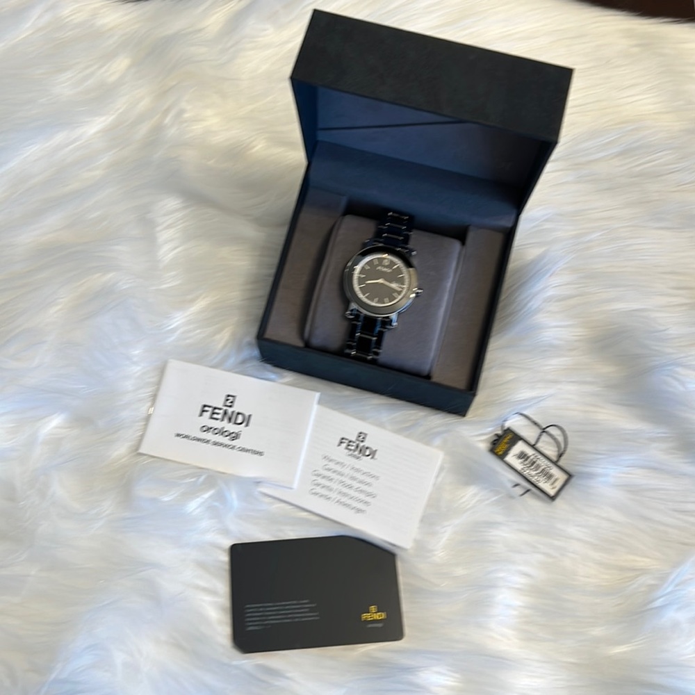 Fendi Orologi Black Ceramic Round Diamond 38 Mm Watch